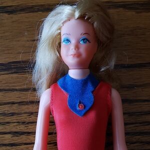 Vintage Growing Up Skipper 1974